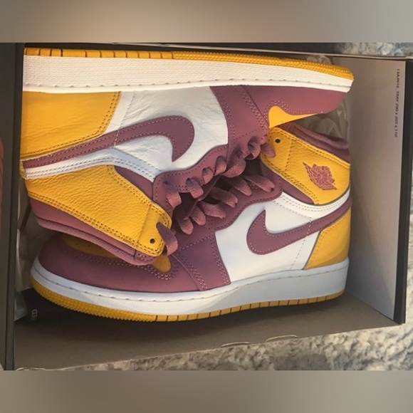 Air jordan 1 retro high “brotherhood”